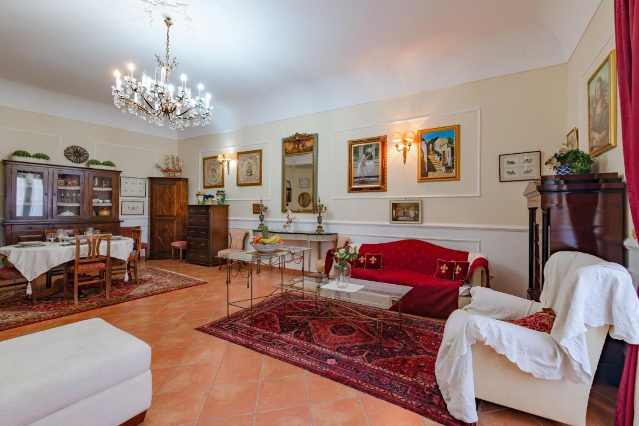 La Casa Di Dante Apartment Palermo Bagian luar foto