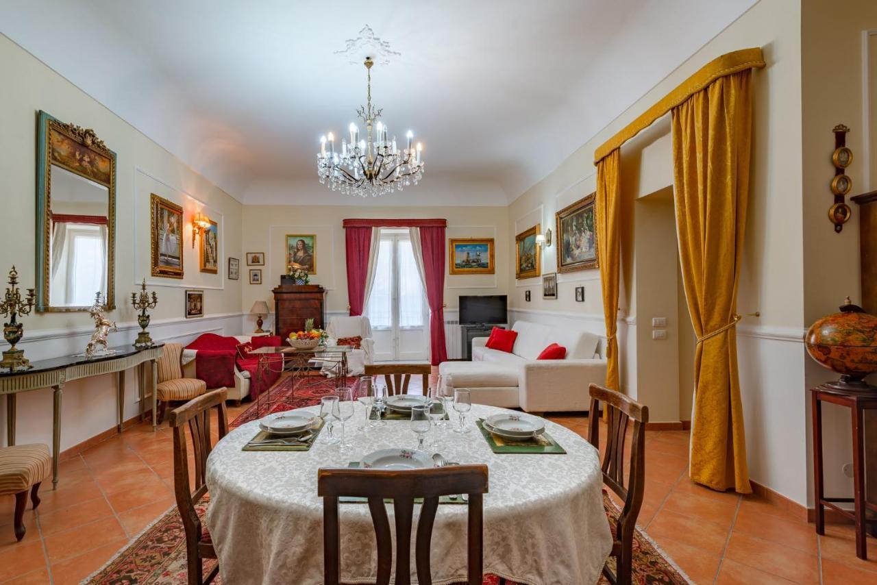 La Casa Di Dante Apartment Palermo Bagian luar foto
