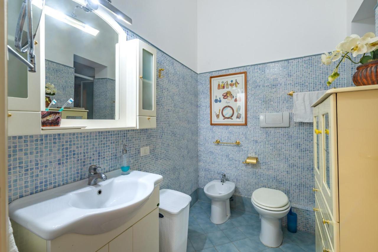 La Casa Di Dante Apartment Palermo Bagian luar foto
