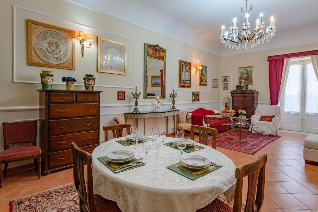 La Casa Di Dante Apartment Palermo Bagian luar foto
